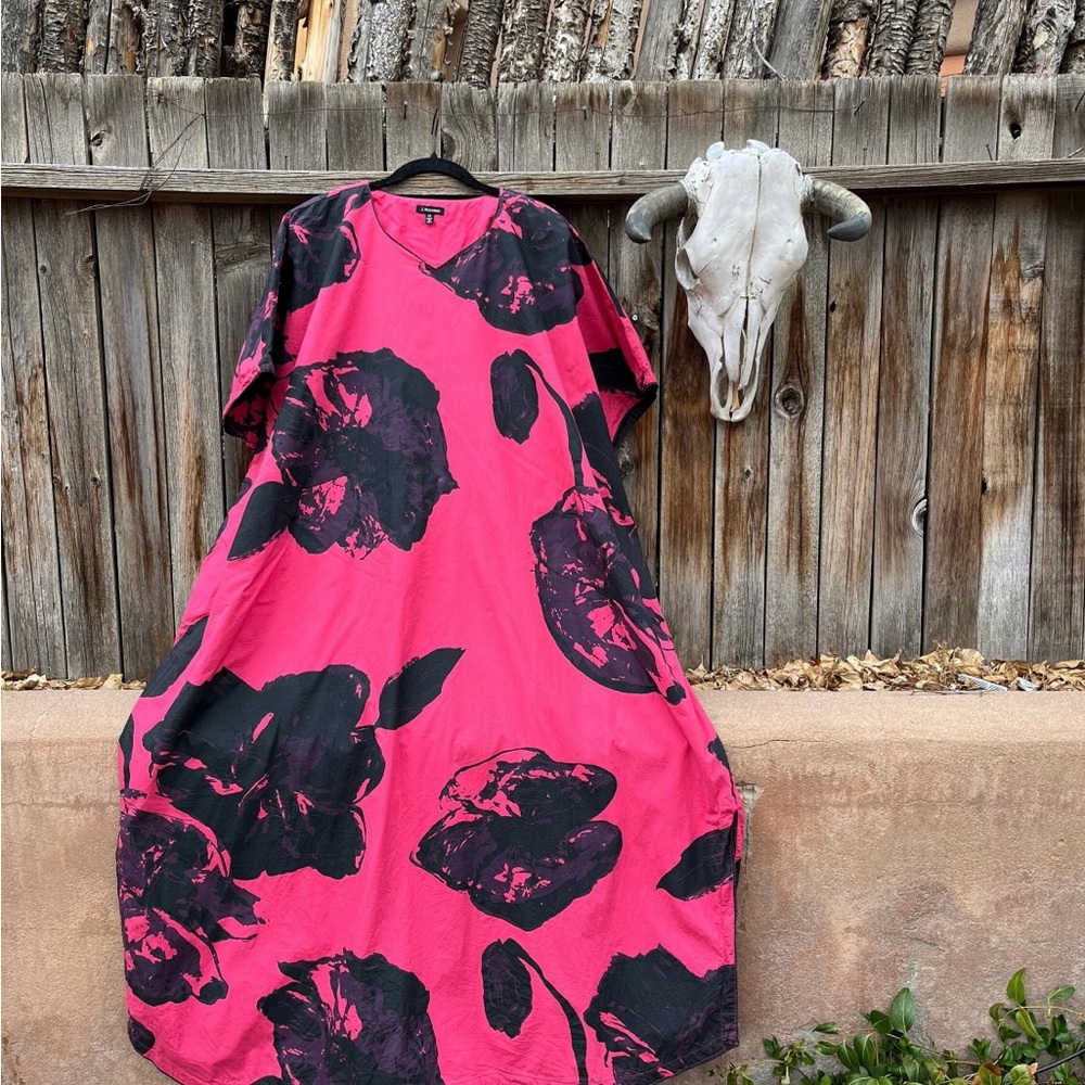 Beautiful 90s vintage pink floral kaftan by J Peterman! - Picture 4 of 7